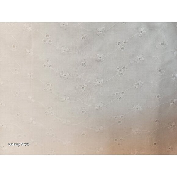 White Embroidered Eyelet Fabric 1 Yard Cotton Floral Pattern Sewing Crafting Ma - Picture 6 of 8